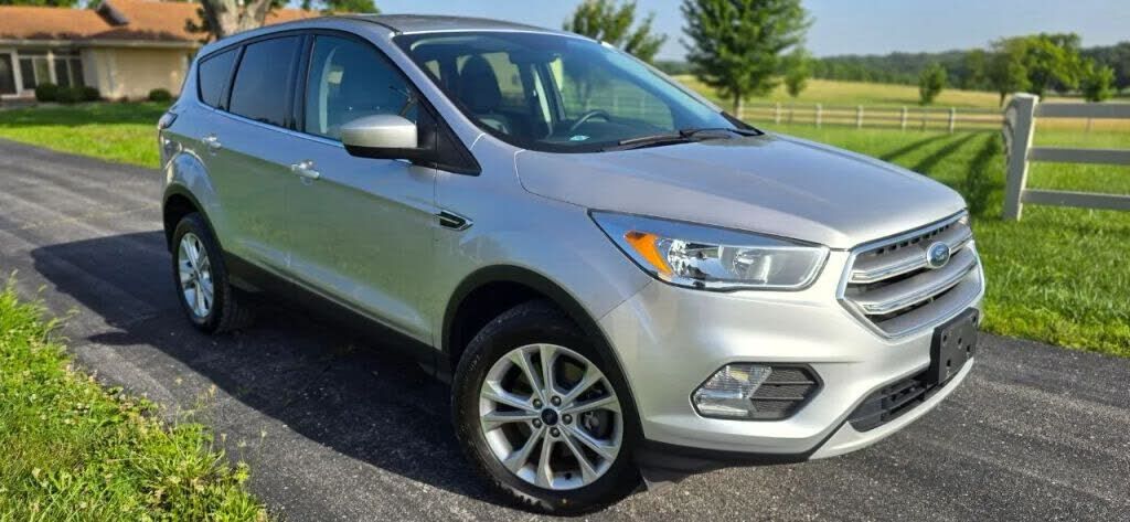 2017 FORD Escape
