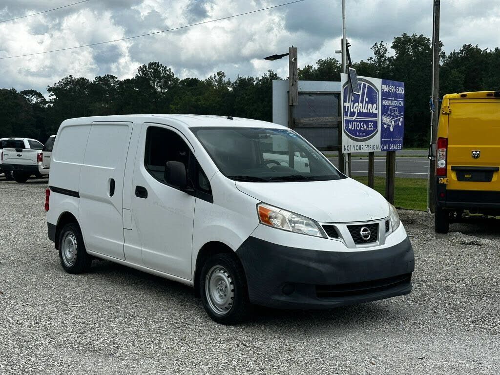2015 NISSAN NV200