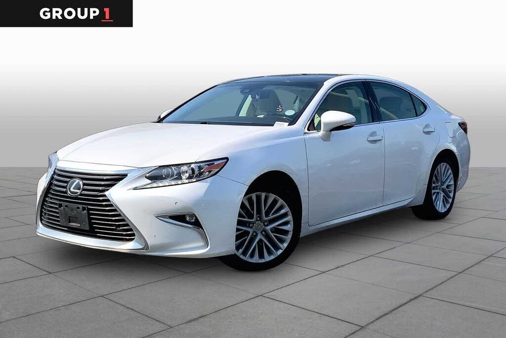 2018 LEXUS ES