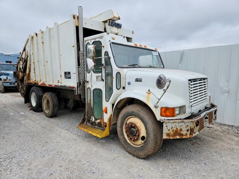 2000 INTERNATIONAL 4900
