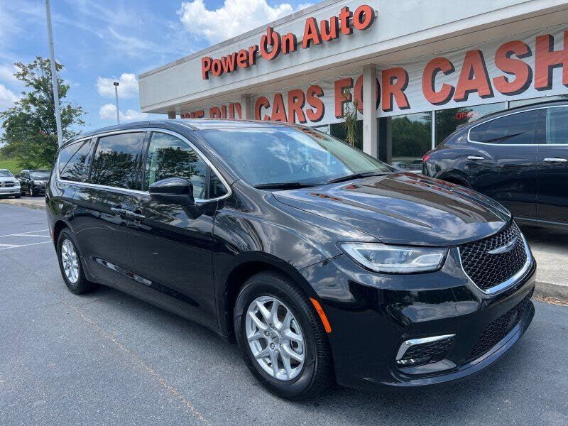 2023 CHRYSLER Pacifica