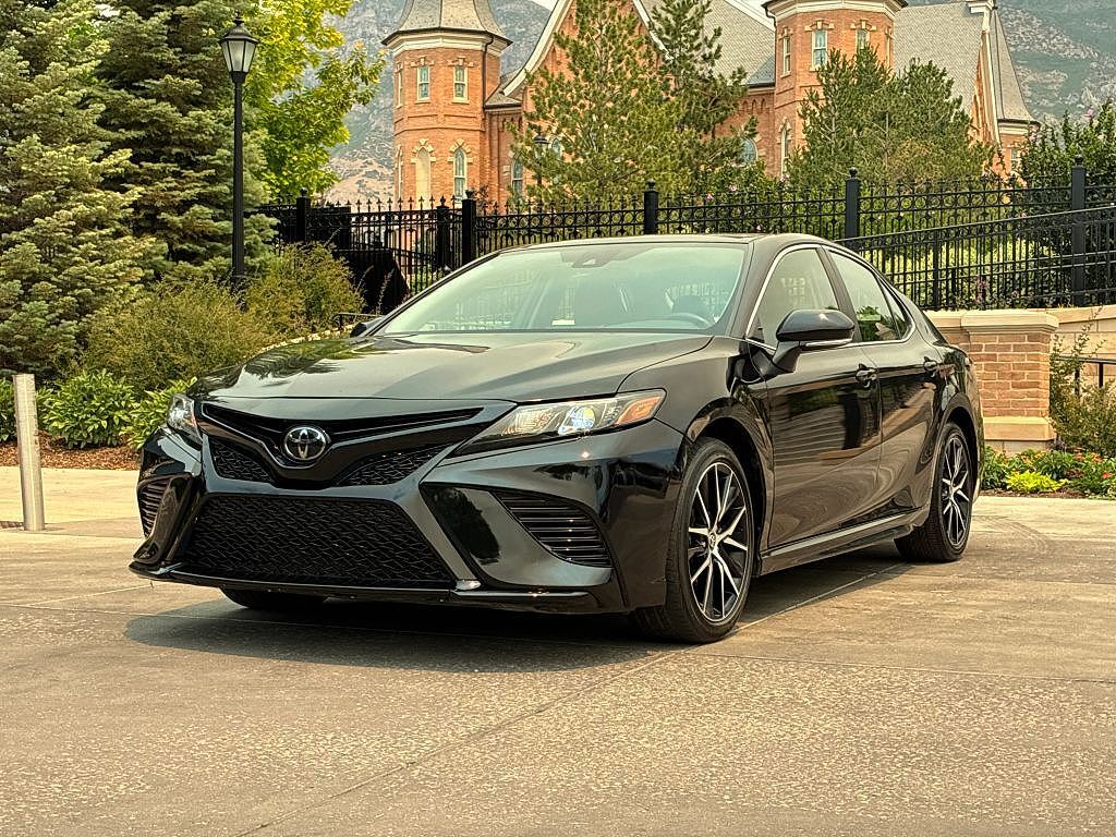 2024 TOYOTA Camry