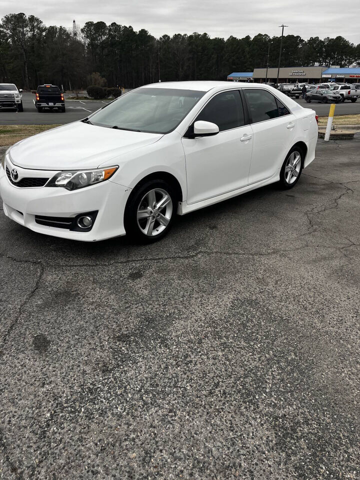 2013 TOYOTA Camry