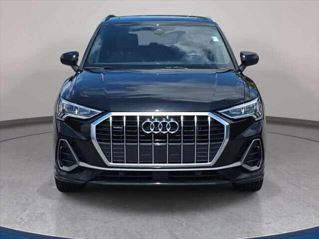 2022 Audi Q3