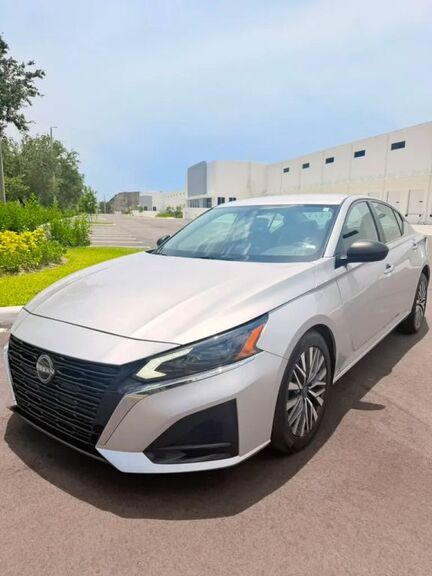 2024 NISSAN Altima