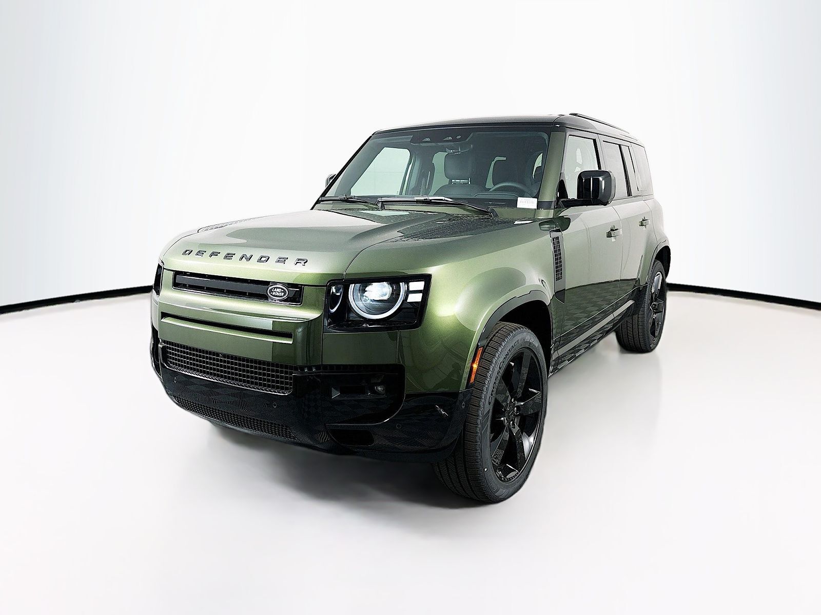 2026 LAND ROVER Defender
