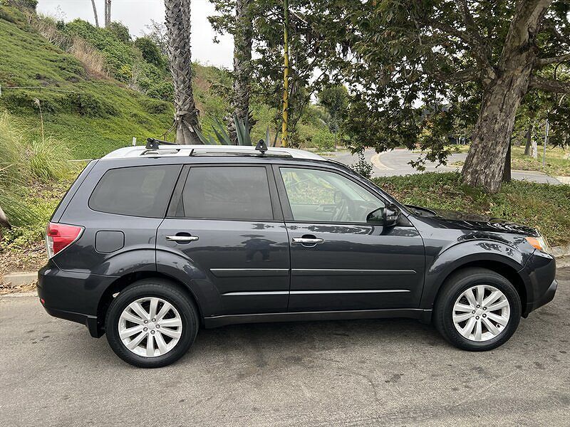 2013 SUBARU Forester