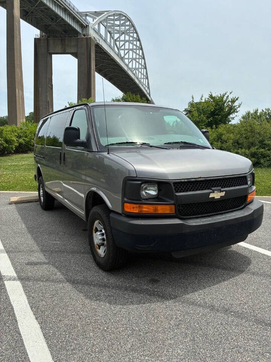 2012 CHEVROLET Express