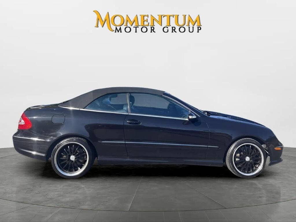 2004 MERCEDES-BENZ CLK-Class
