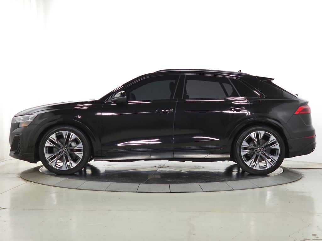 2025 Audi Q8