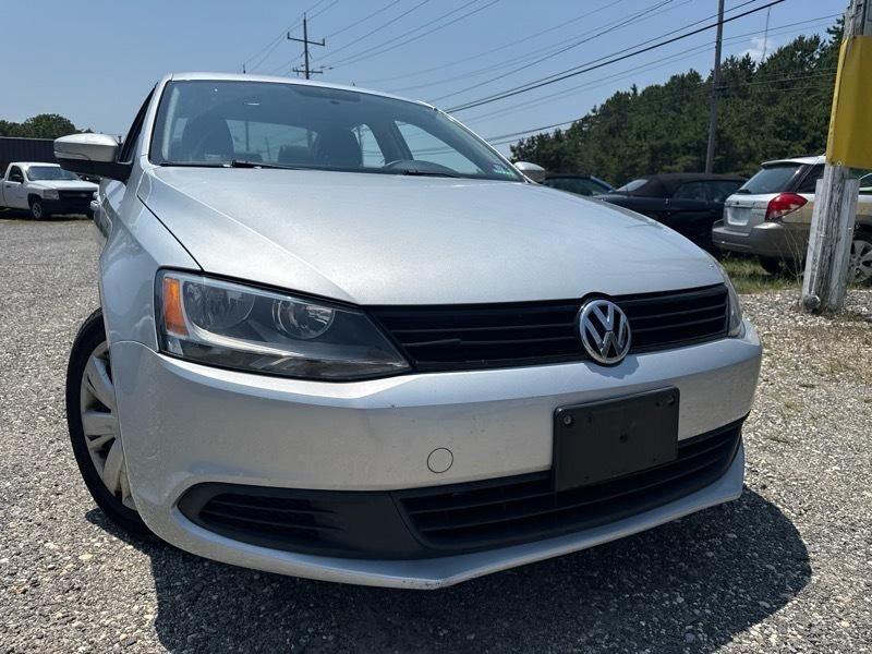 2012 VOLKSWAGEN Jetta