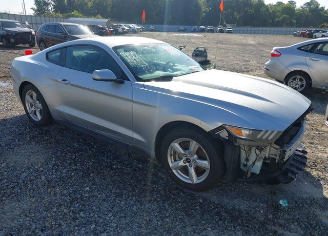 2017 FORD Mustang