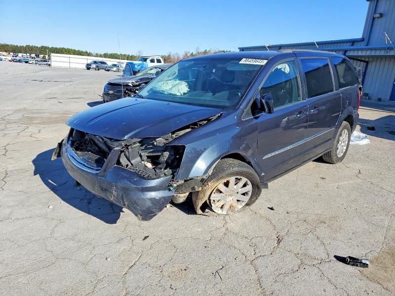 2014 CHRYSLER Town and Country