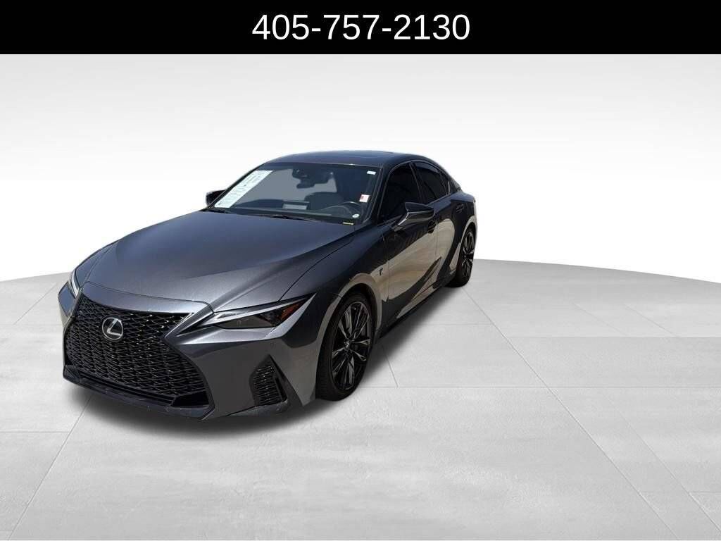 2022 LEXUS IS