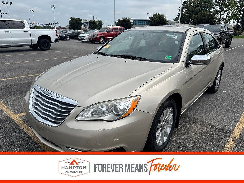 2013 CHRYSLER 200