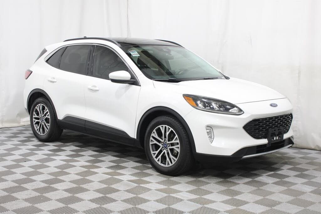 2021 FORD Escape