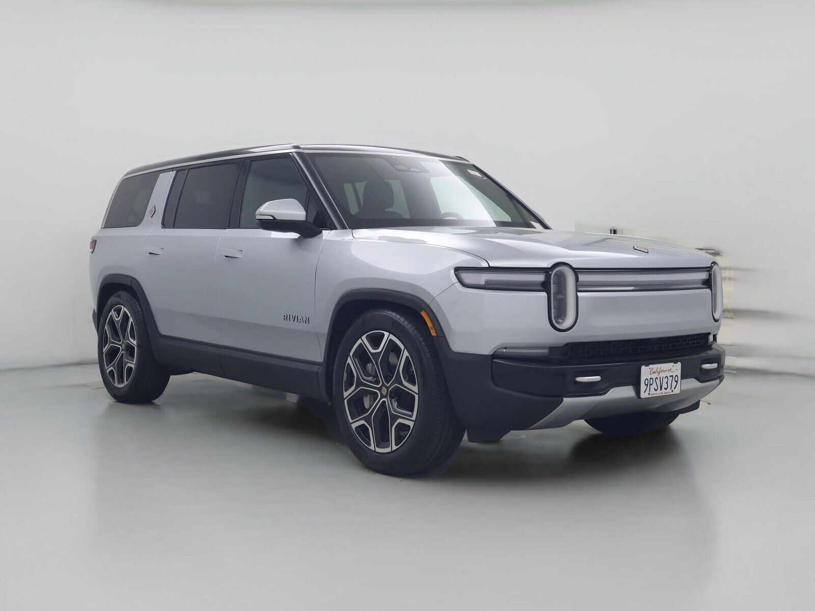 2025 RIVIAN R1S