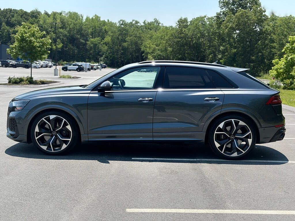 2023 Audi RS Q8