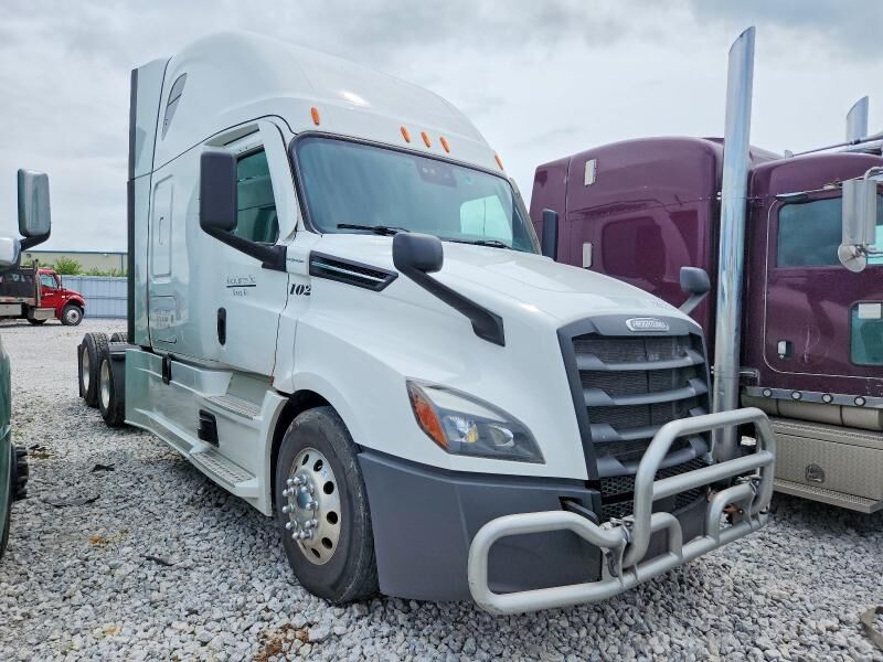 2022 FREIGHTLINER New Cascadia 126" Sleepercab