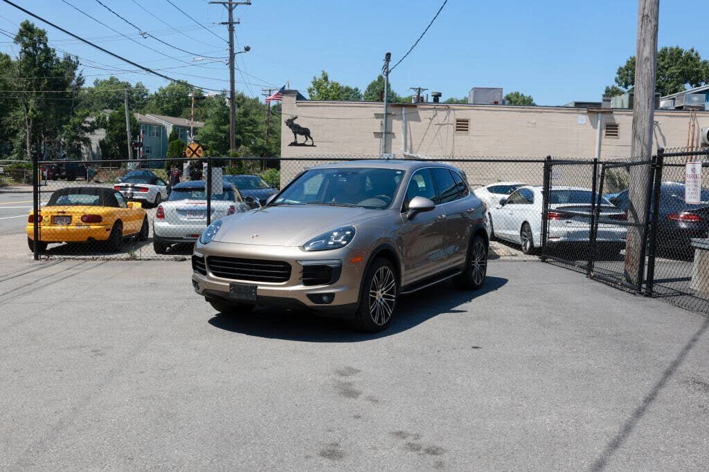 2015 PORSCHE Cayenne