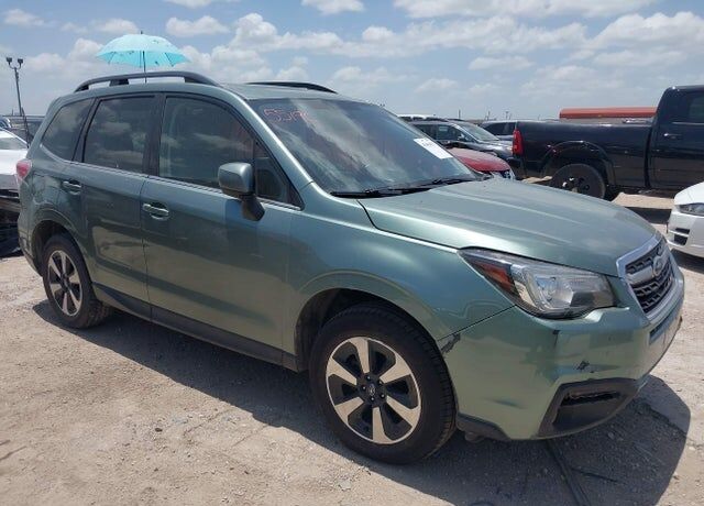 2018 SUBARU Forester