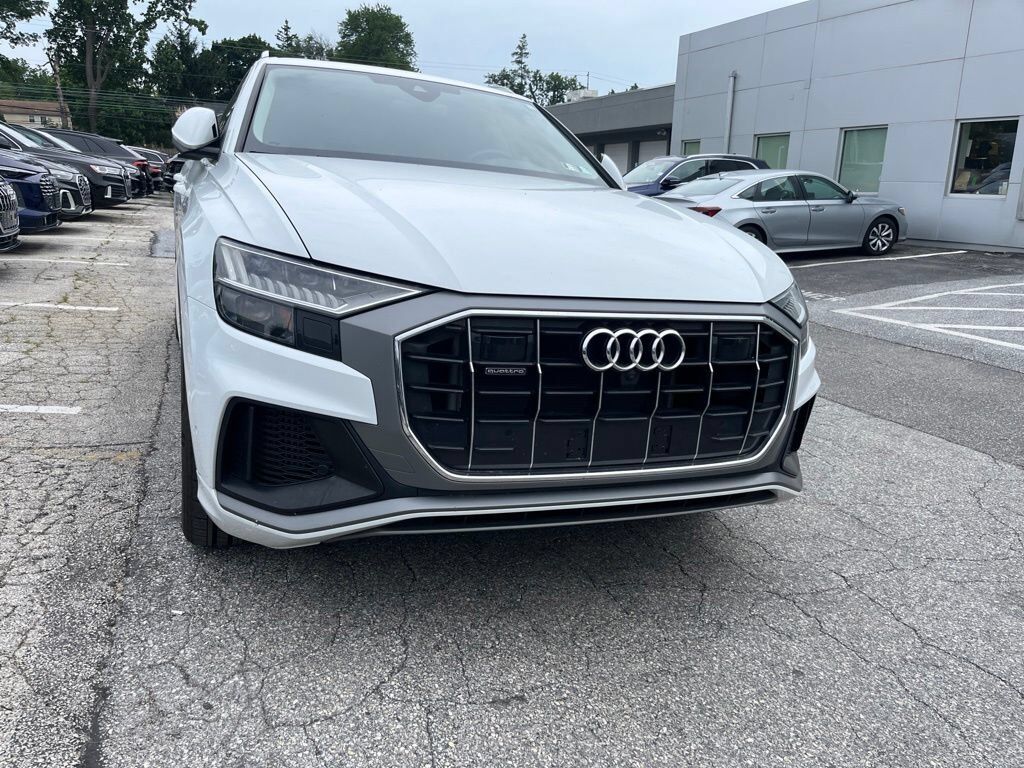2023 Audi Q8