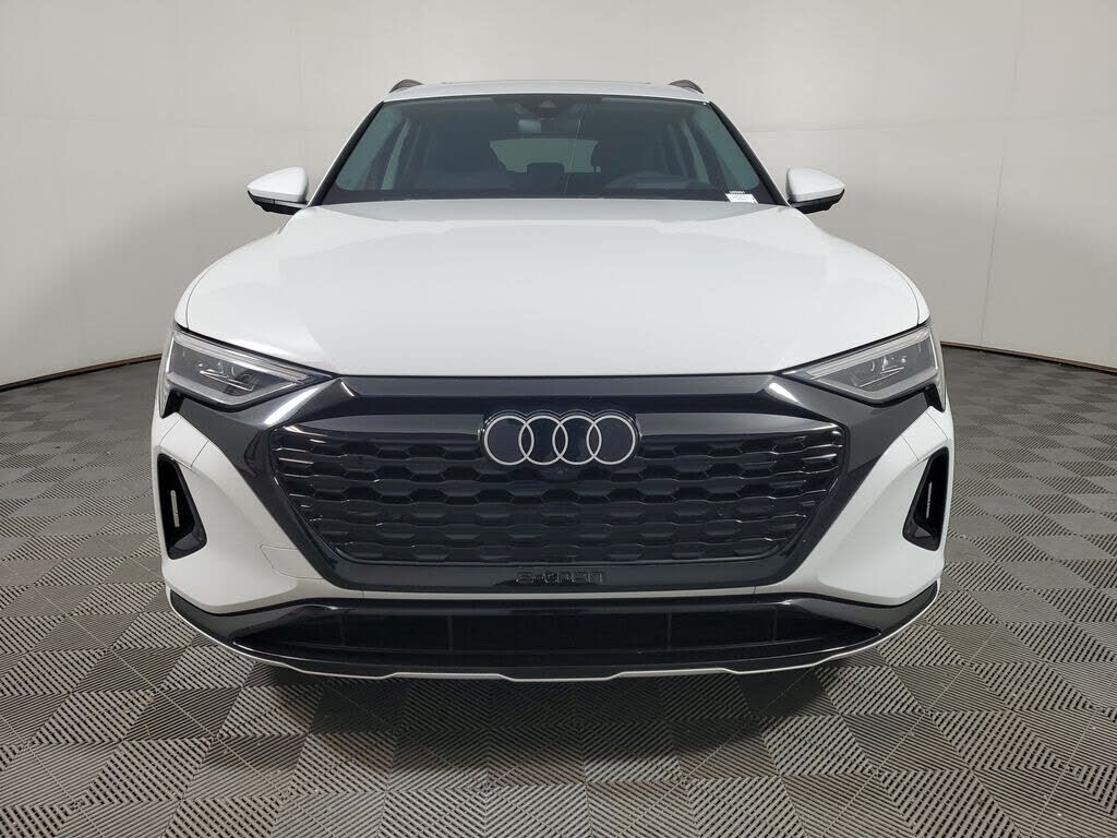 2024 Audi Q8