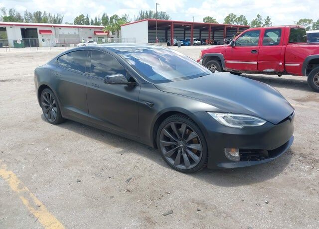 2017 TESLA Model S