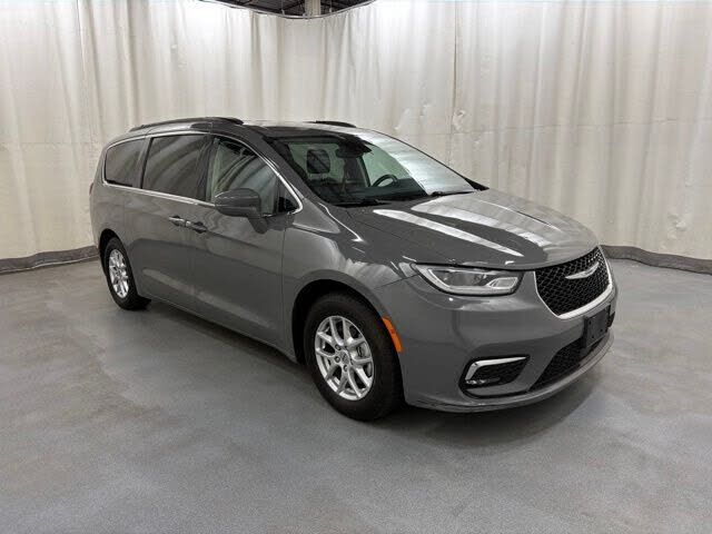 2022 CHRYSLER Pacifica