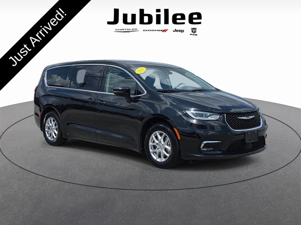 2023 CHRYSLER Pacifica