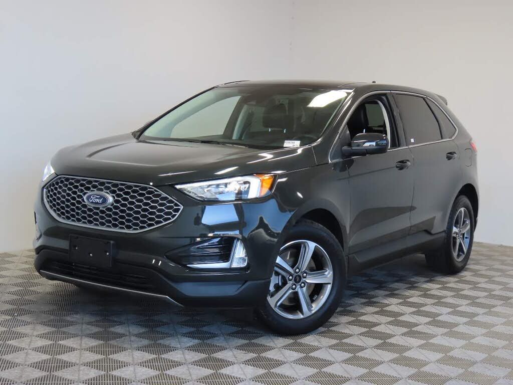 2023 FORD Edge
