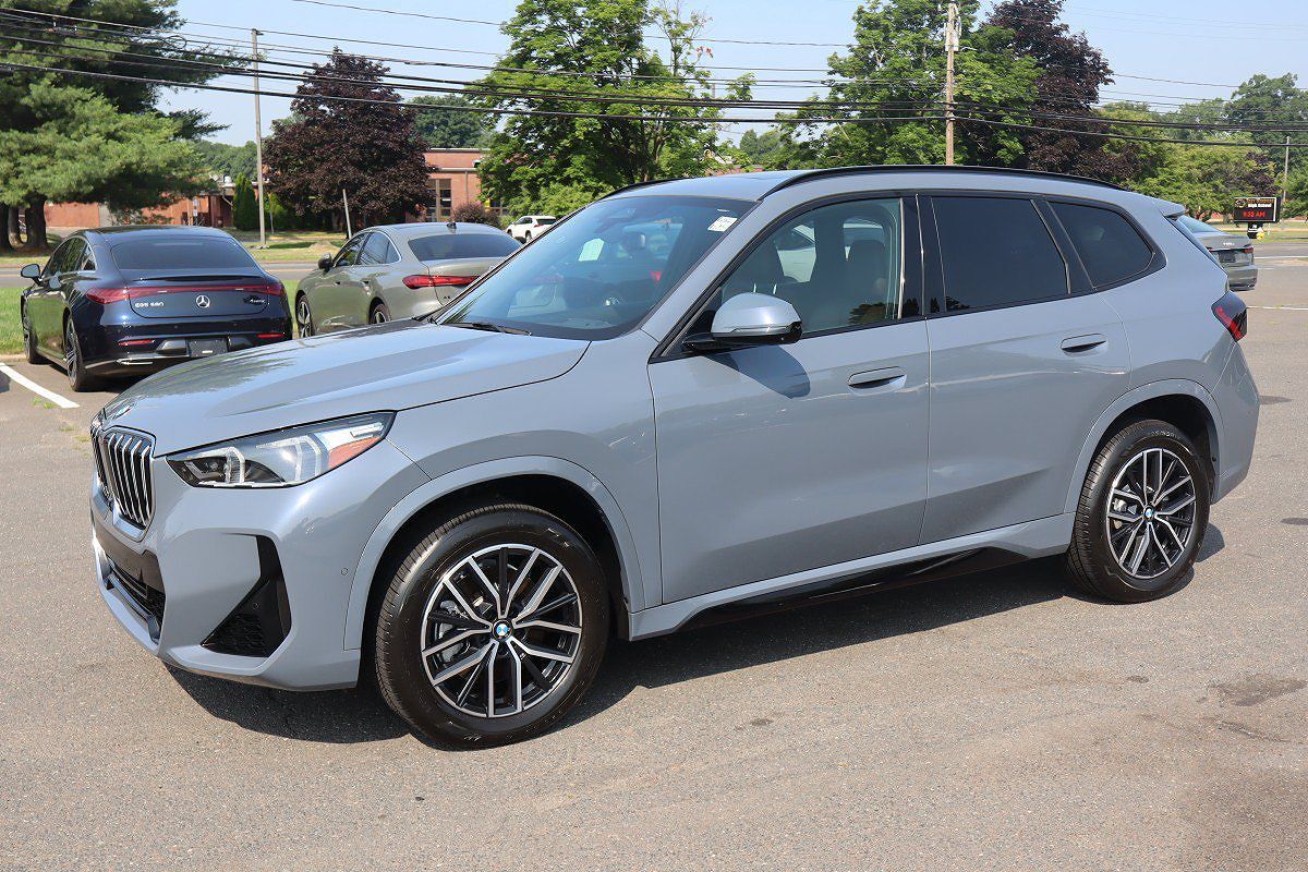 2023 BMW X1