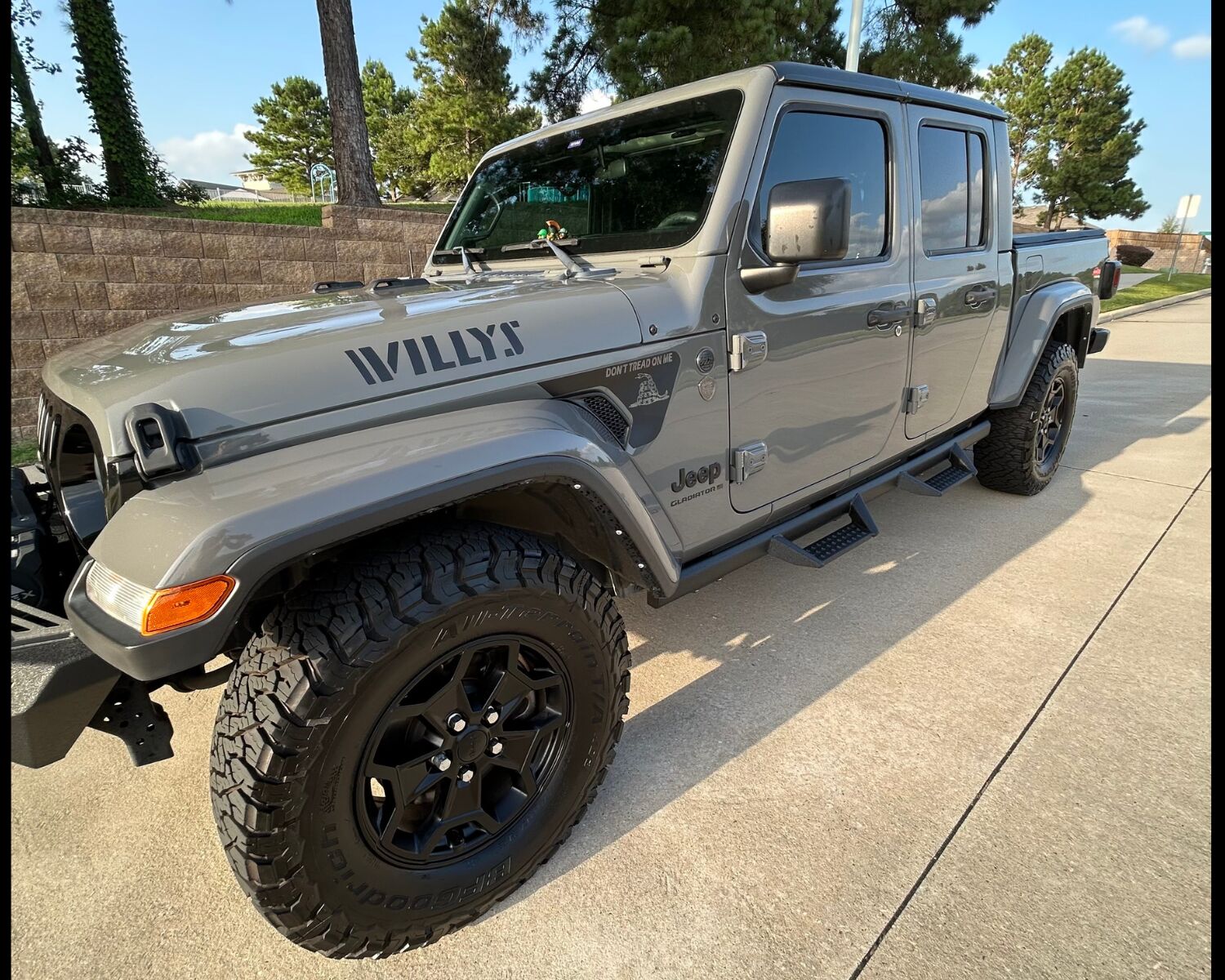 2023 JEEP Gladiator