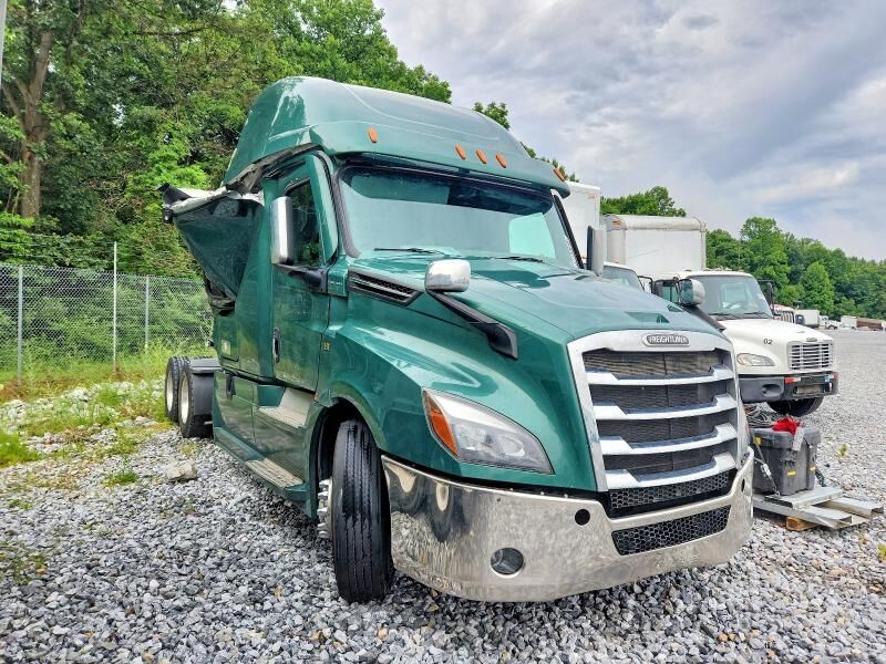2023 FREIGHTLINER Cascadia