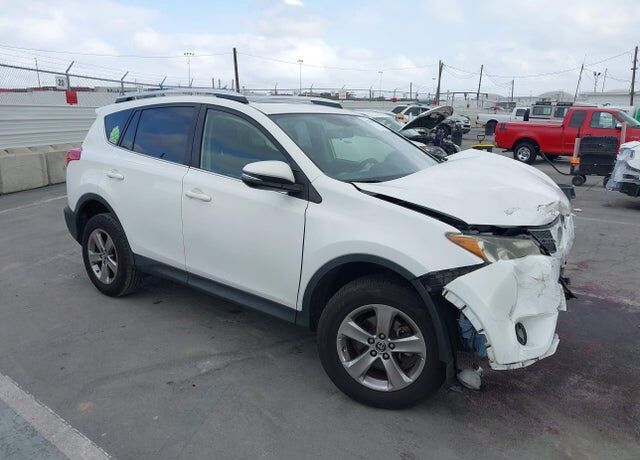 2015 TOYOTA RAV4