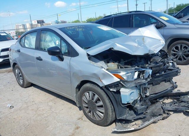 2021 NISSAN Versa