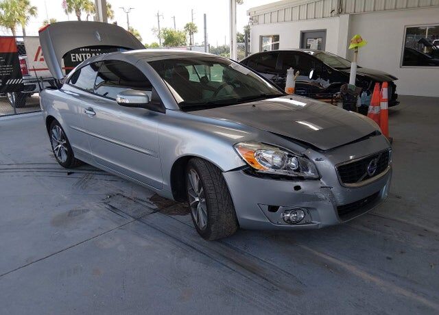 2013 VOLVO C70