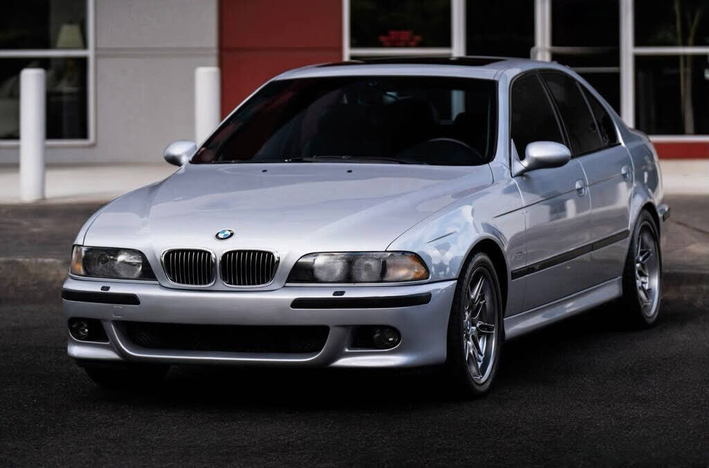 2000 BMW M5