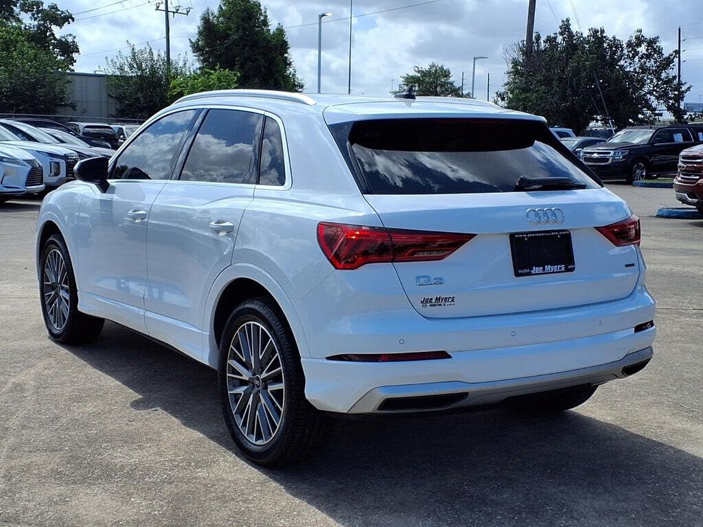 2022 Audi Q3