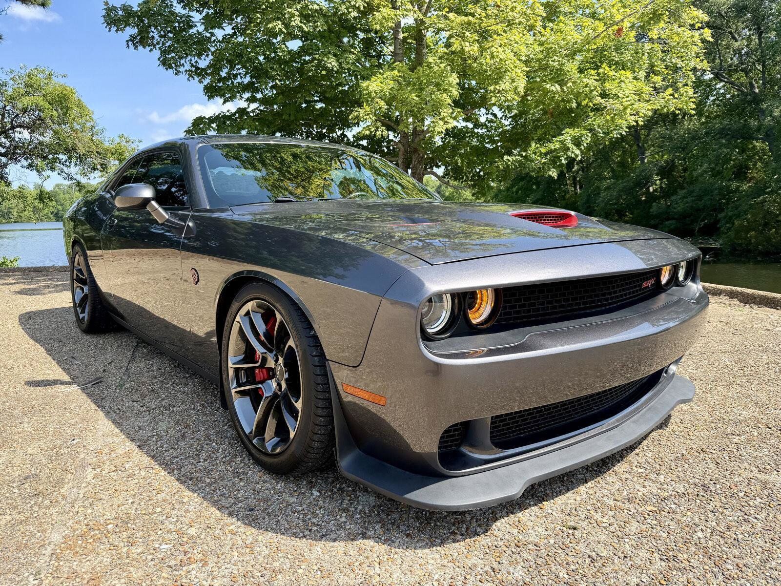2017 DODGE Challenger