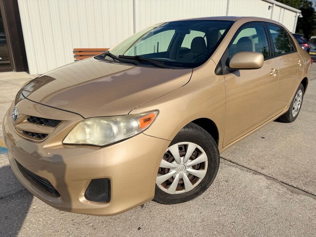 2011 TOYOTA Corolla