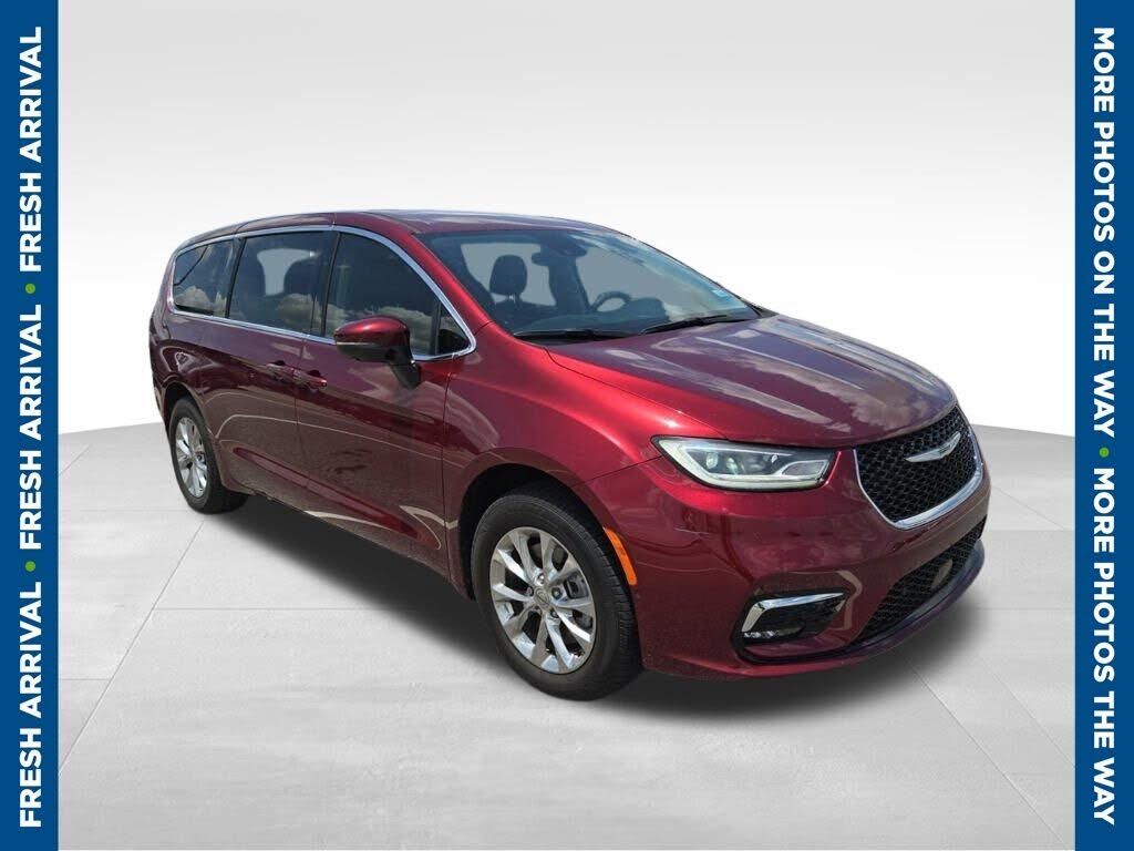 2023 CHRYSLER Pacifica