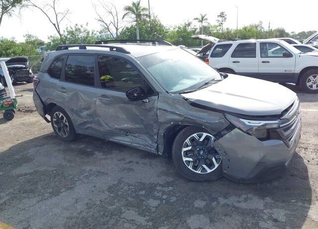 2025 SUBARU Forester