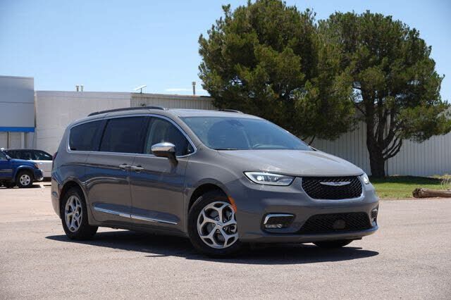 2023 CHRYSLER Pacifica