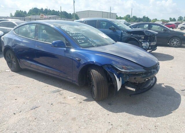 2026 TESLA Model 3