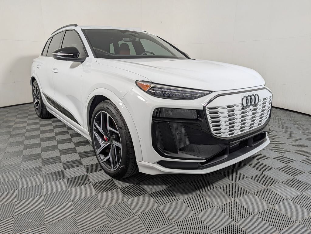 2025 AUDI SQ6