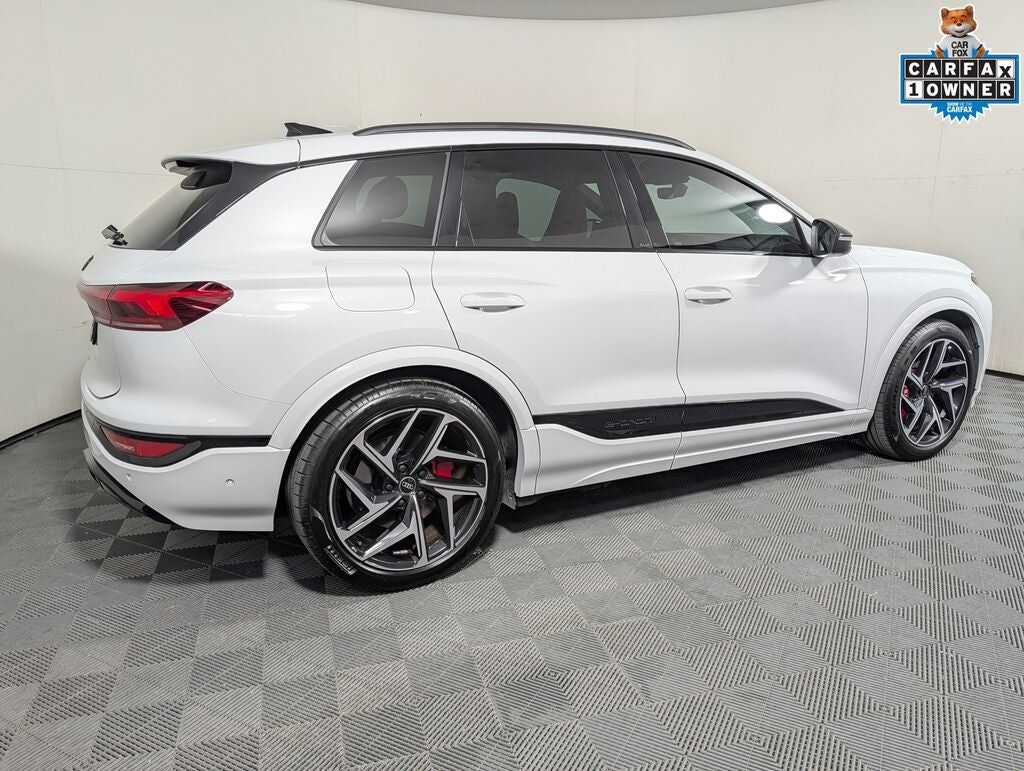 2025 Audi SQ6