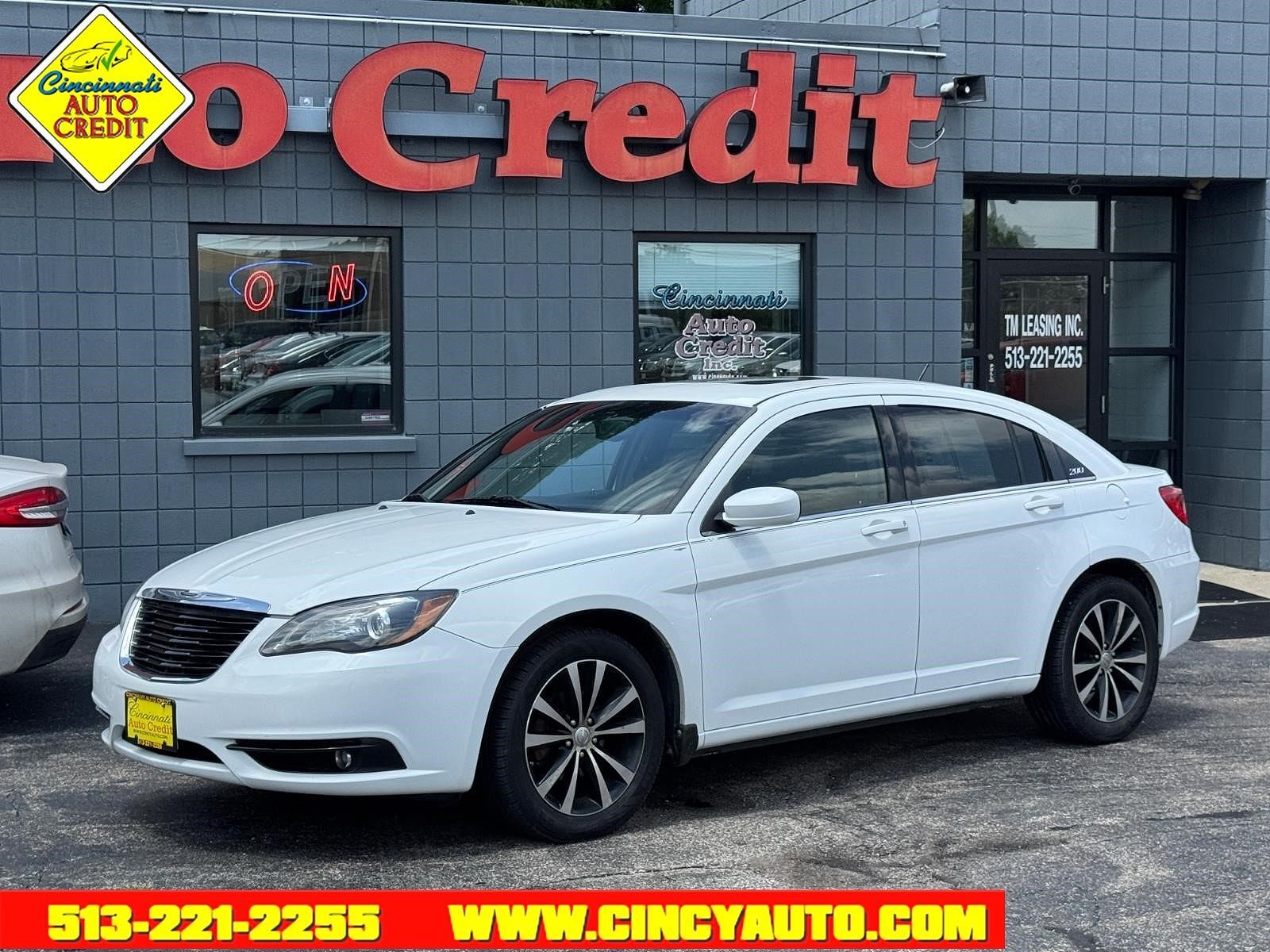 2013 CHRYSLER 200