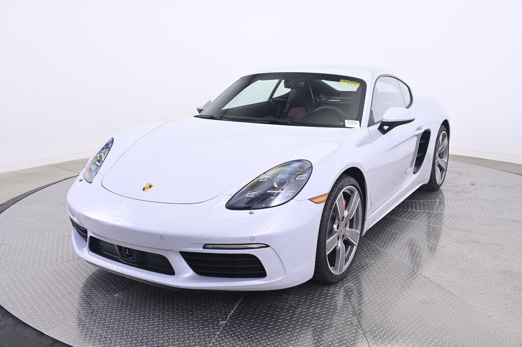 2024 PORSCHE 718