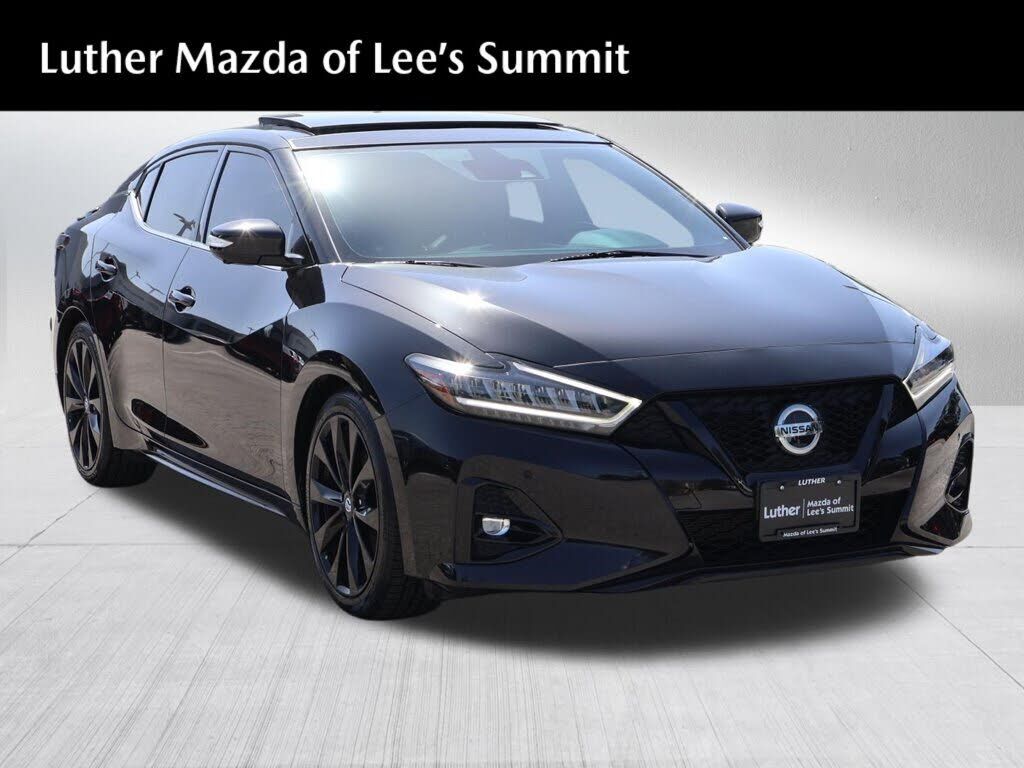 2022 NISSAN Maxima